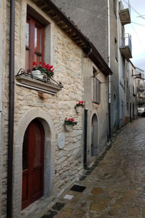 La Casetta nel Borgo Montalbano Di Elicona